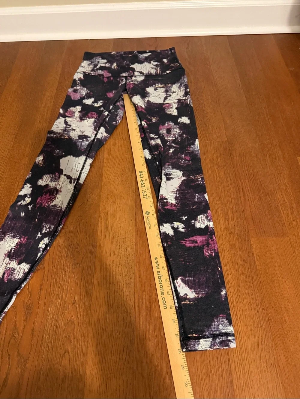 Lululemon Abstract Brushstroke High Rise 28